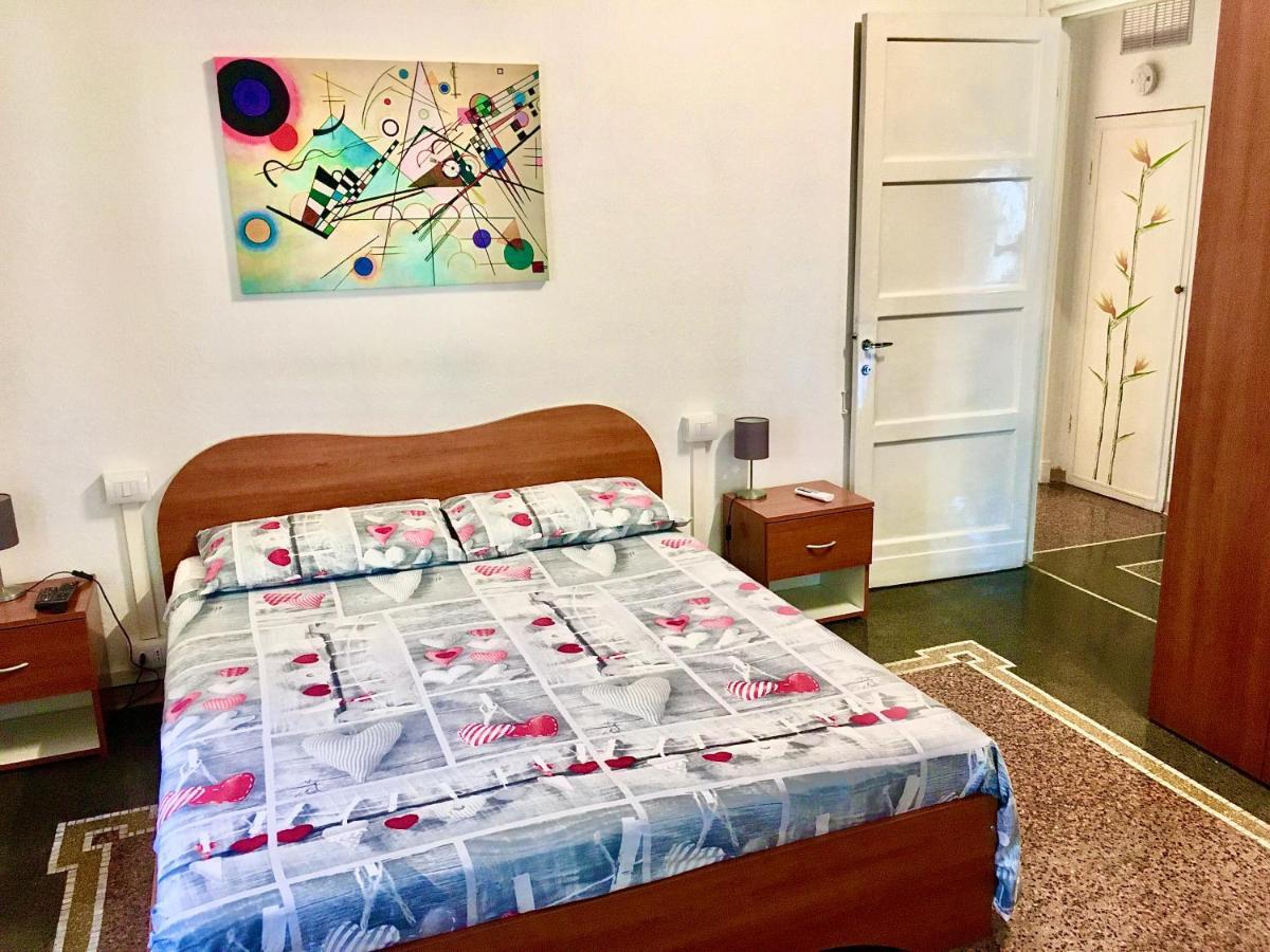 Delicious House Genova Apartment Bagian luar foto