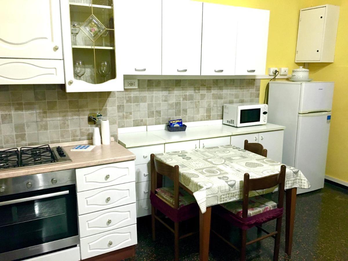 Delicious House Genova Apartment Bagian luar foto