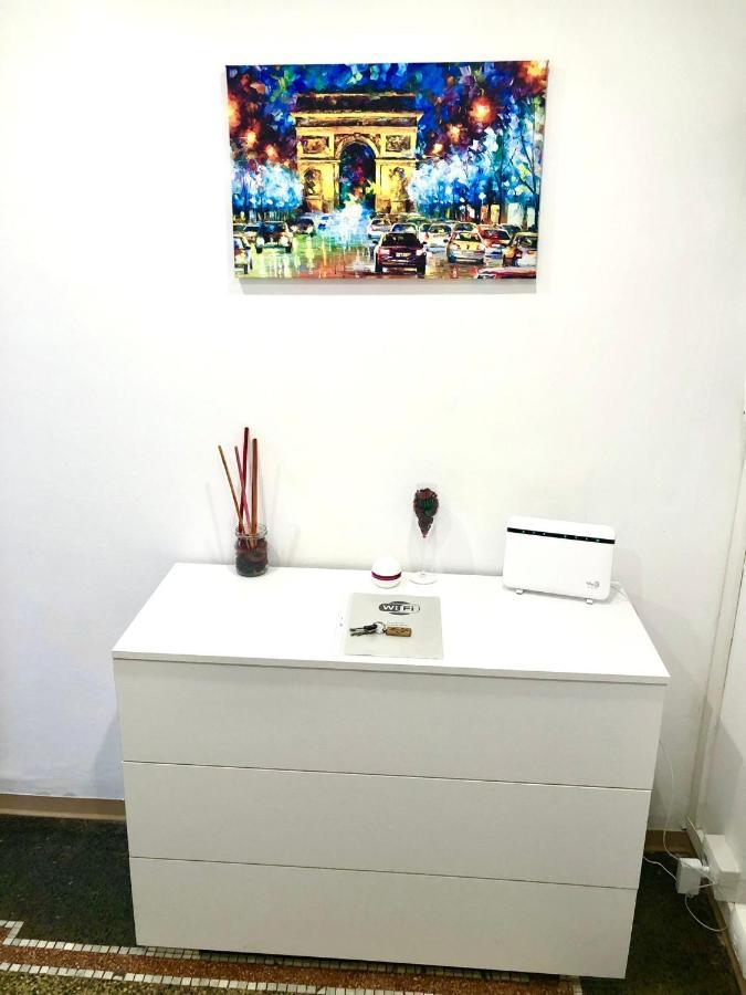 Delicious House Genova Apartment Bagian luar foto